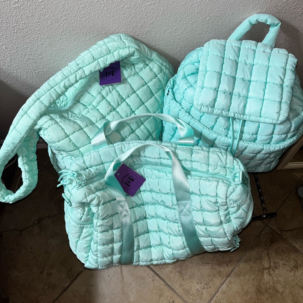 Mint Green Puff Travel Bag Set by Iris & Rainbow